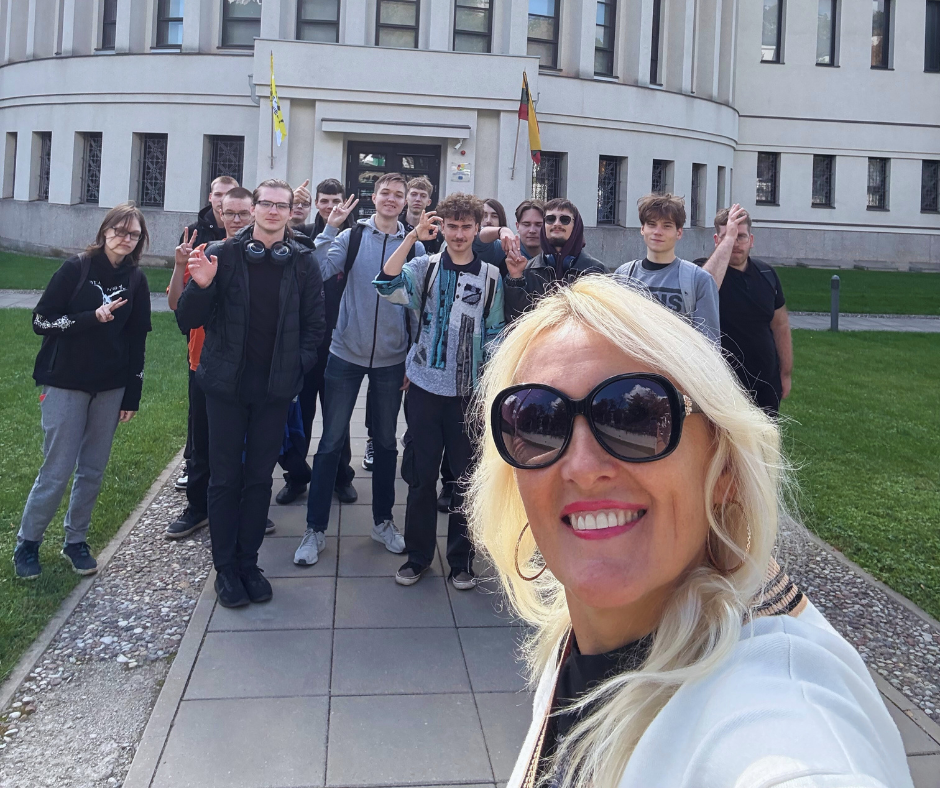 M24/1v klasės mokiniai lankėsi M. K. Čiurlionio dailės muziejuje
