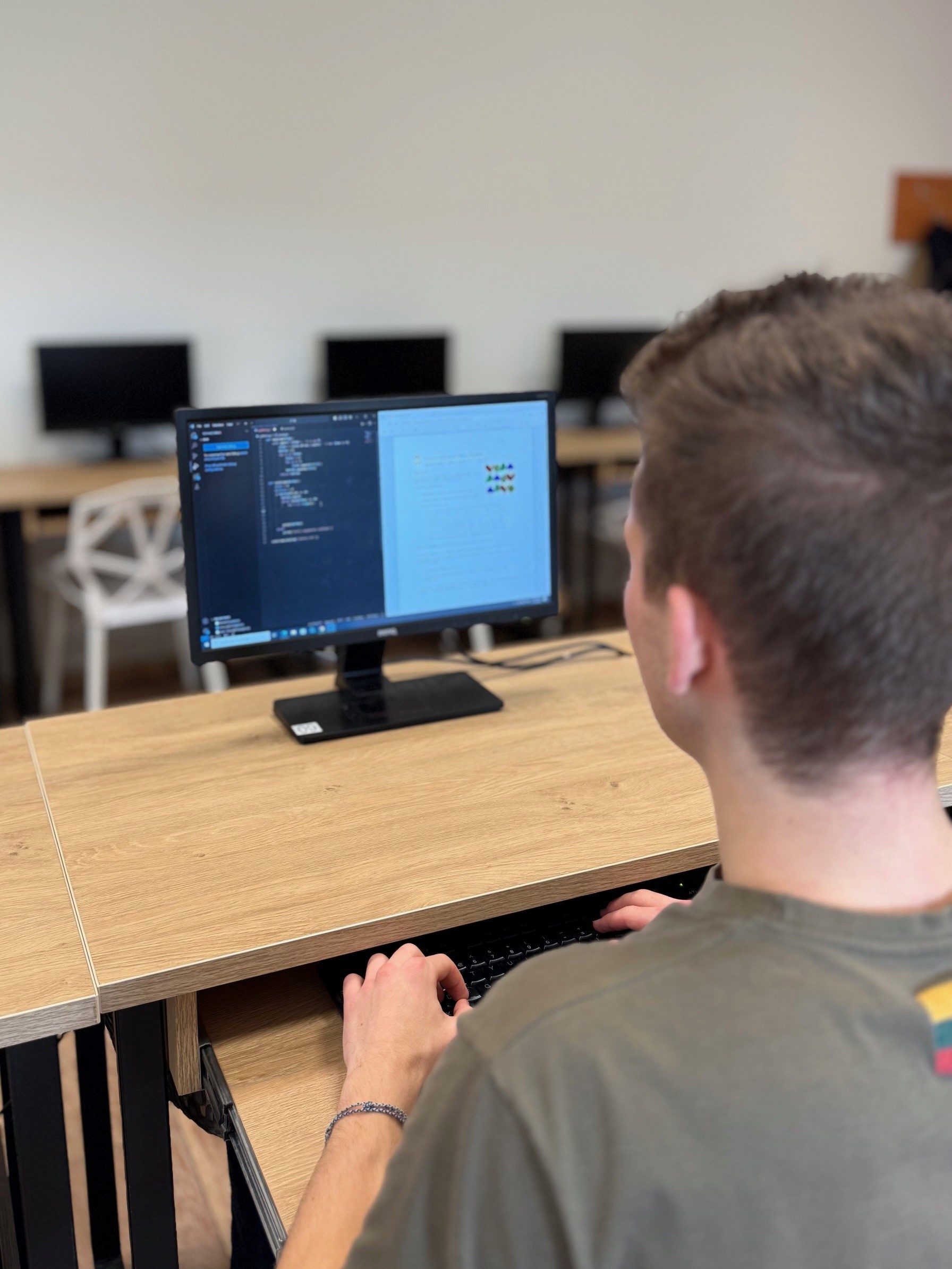 37-oji Lietuvos mokinių informatikos olimpiada mūsų mokykloje!