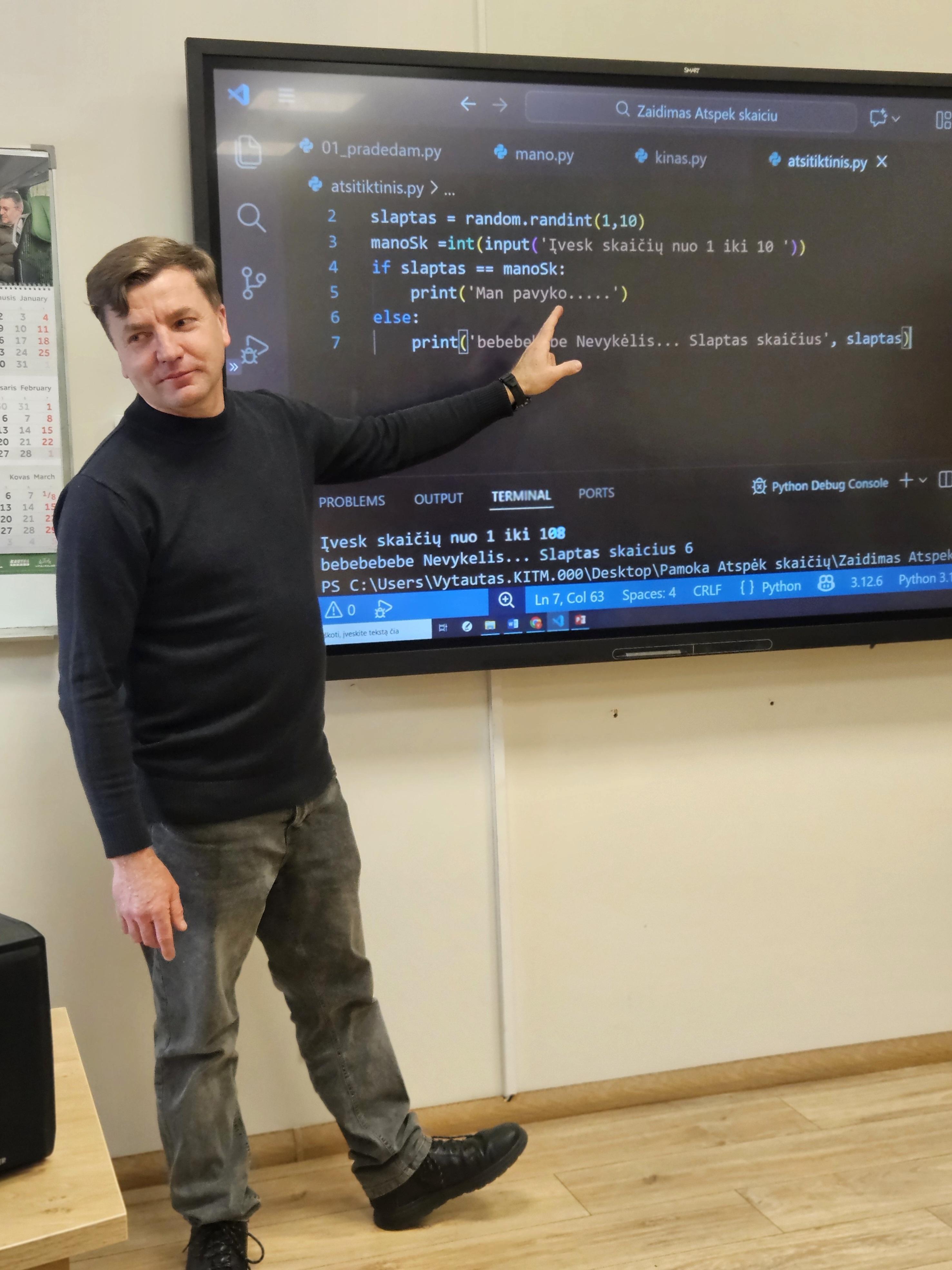 „Pažink profesiją“ – programuotojo veikla iš arti!